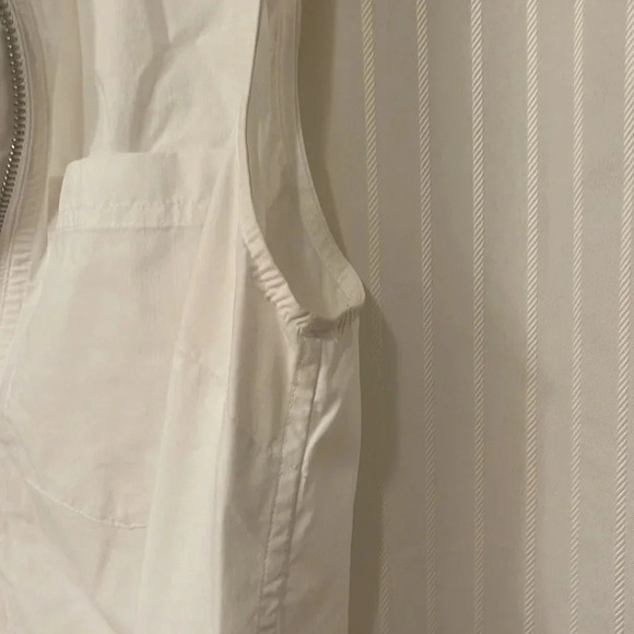 Athleta - Uptown Shell - White Sleeveless Blouse - Half Zip - Size XXS - Picture 7 of 11